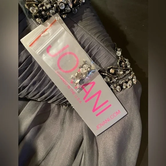 Jovani Gray Short Formal Dress With Jewels Around Waist & Neck, Size 4 NWT